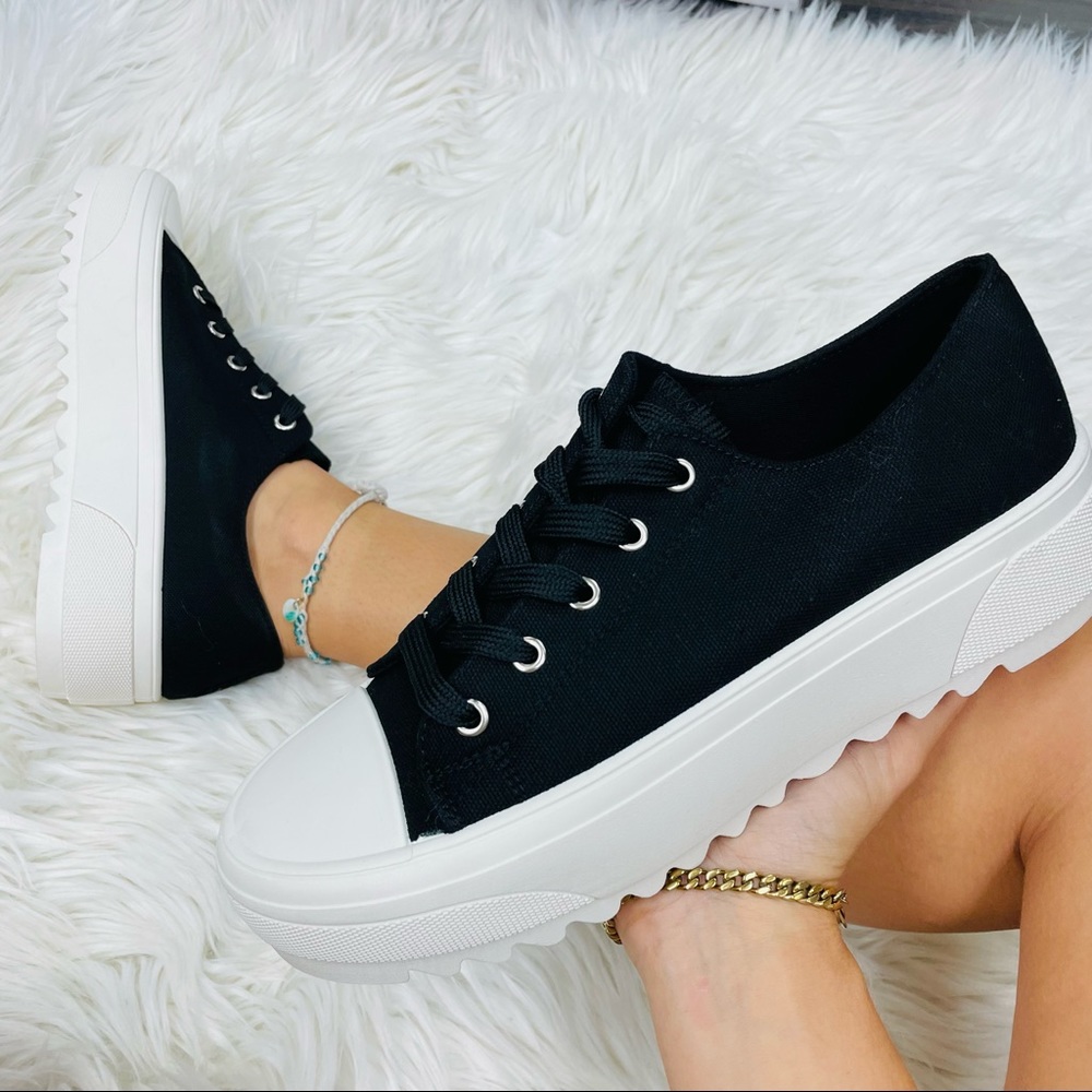 Black canvas platform sneaker - Picture 5 of 11